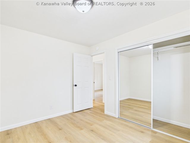 903 Valley View Drive, South Charleston, WV 25309