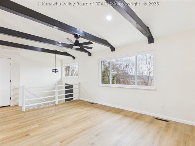 903 Valley View Drive, South Charleston, WV 25309