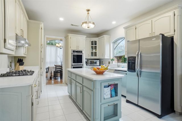 1013 Glen Chester Drive, Flower Mound, TX 75022