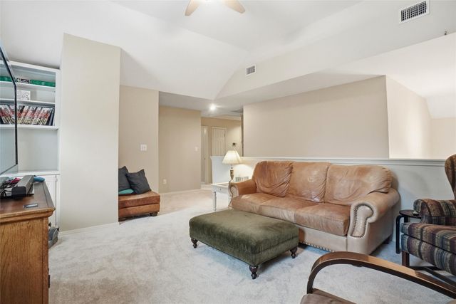 1013 Glen Chester Drive, Flower Mound, TX 75022