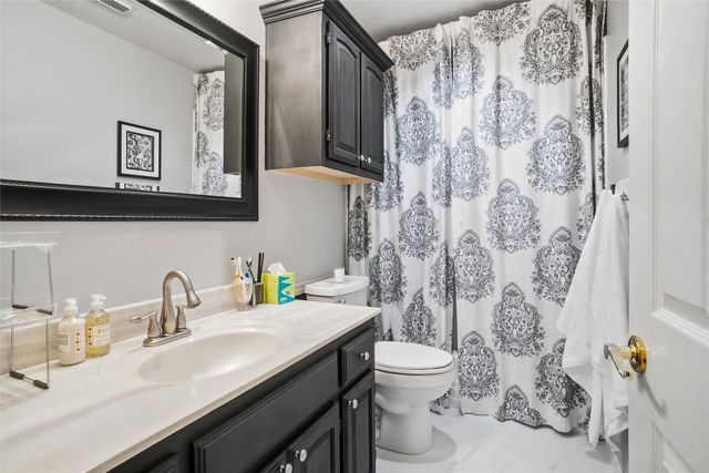 1013 Glen Chester Drive, Flower Mound, TX 75022