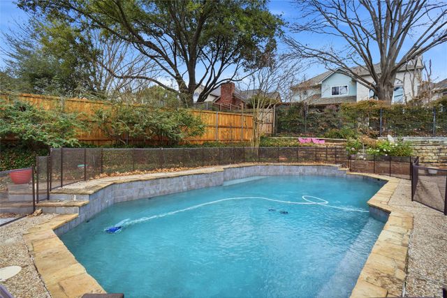 1013 Glen Chester Drive, Flower Mound, TX 75022