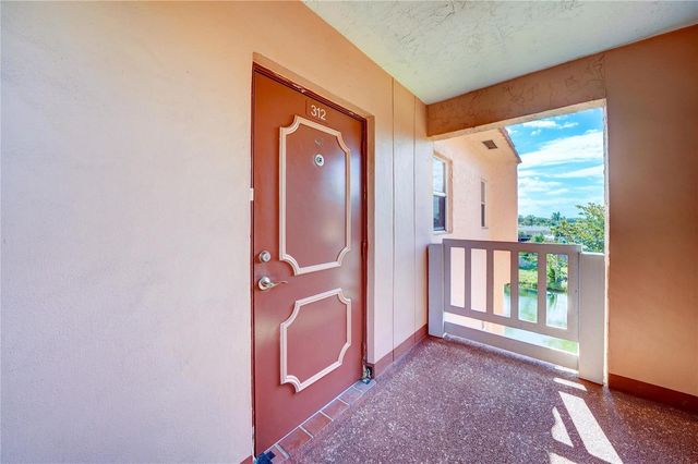 9440 Sunrise Lakes Boulevard 312, Sunrise, FL 33322