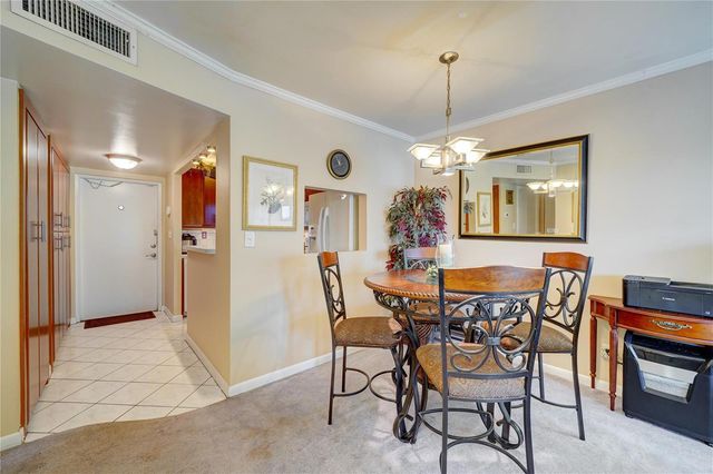 9440 Sunrise Lakes Boulevard 312, Sunrise, FL 33322
