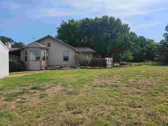 6120 E Cedar Lane Road, Norman, OK 73026