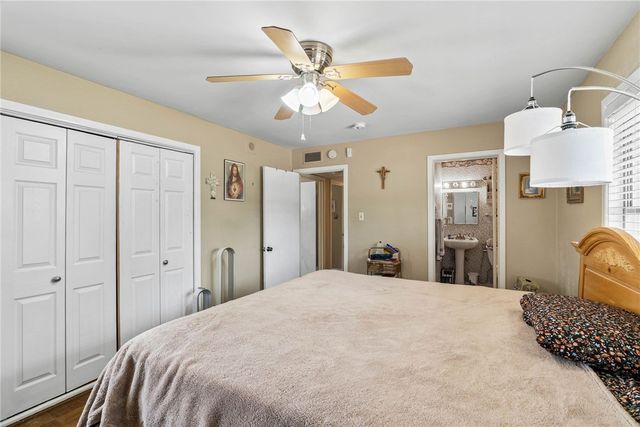 517 Catalina Pl, Corpus Christi, TX 78411