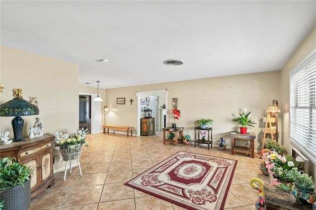 517 Catalina Pl, Corpus Christi, TX 78411