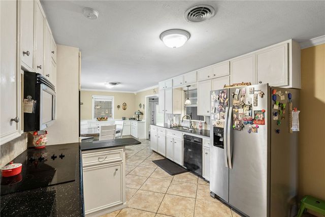 517 Catalina Pl, Corpus Christi, TX 78411