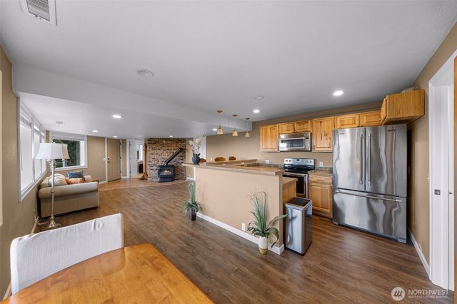 5830 Church Road, Ferndale, WA 98248