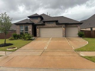 5039 Country Meadows Trail, Iowa Colony, TX 77583