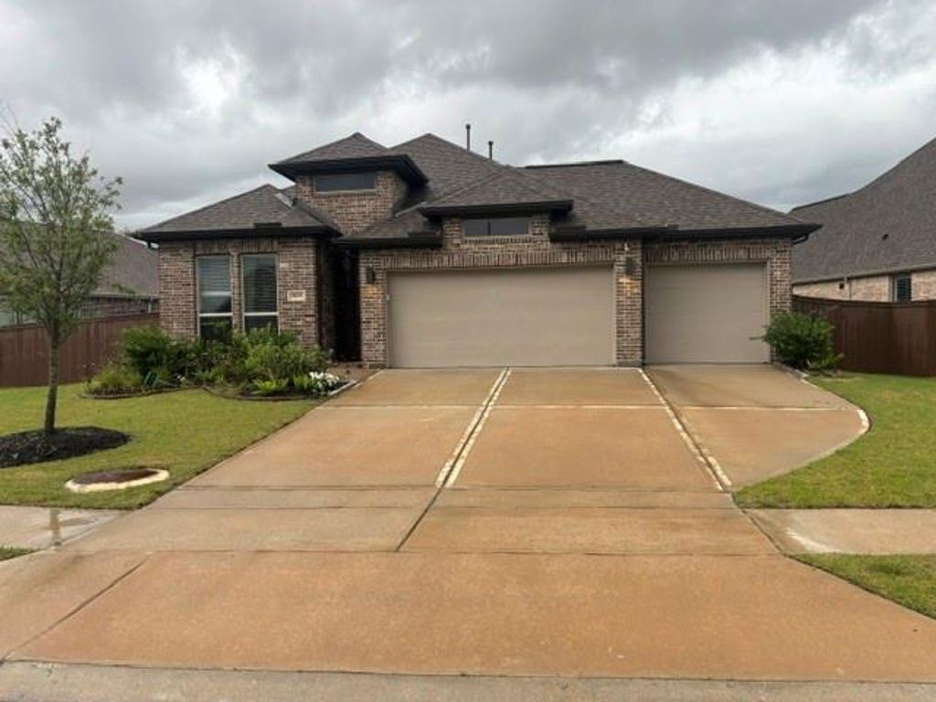 5039 Country Meadows Trail, Iowa Colony, TX 77583