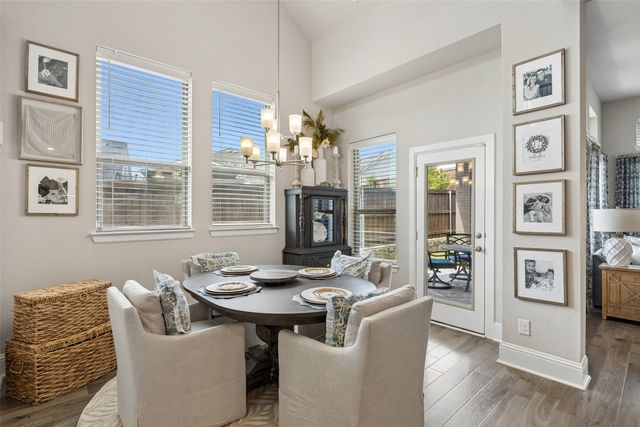 2012 Crescent Street, Fort Worth, TX 76008