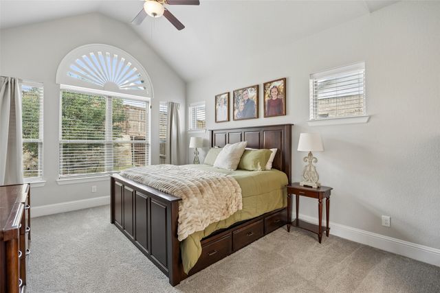 2012 Crescent Street, Fort Worth, TX 76008