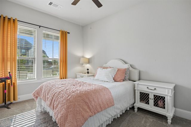 2012 Crescent Street, Fort Worth, TX 76008