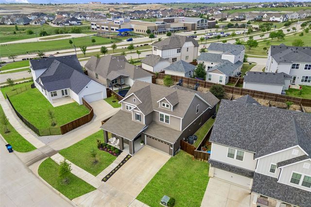 2012 Crescent Street, Fort Worth, TX 76008