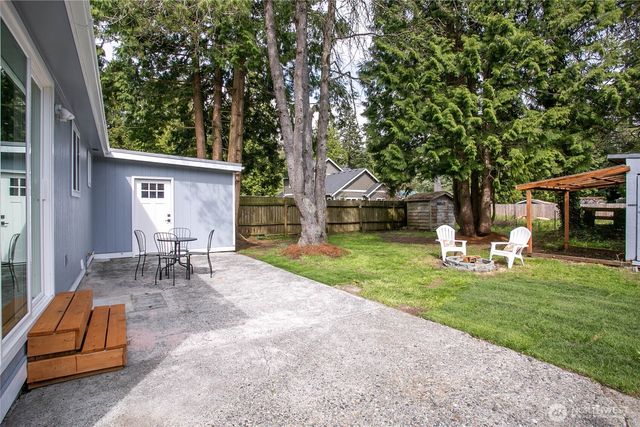 8288 Beach Way, Blaine, WA 98230