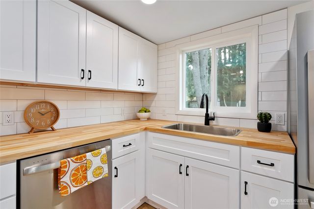 8288 Beach Way, Blaine, WA 98230