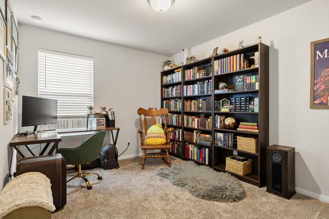 105 Sophora DR, Hutto, TX 78634