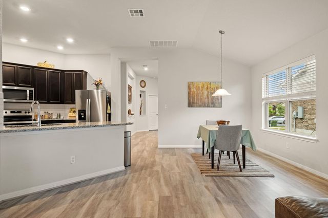 105 Sophora DR, Hutto, TX 78634