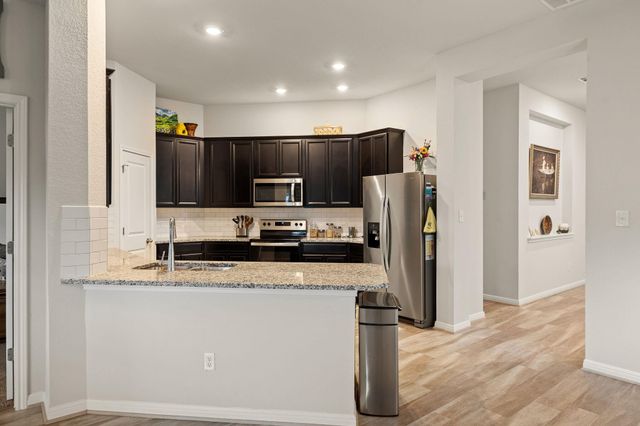105 Sophora DR, Hutto, TX 78634