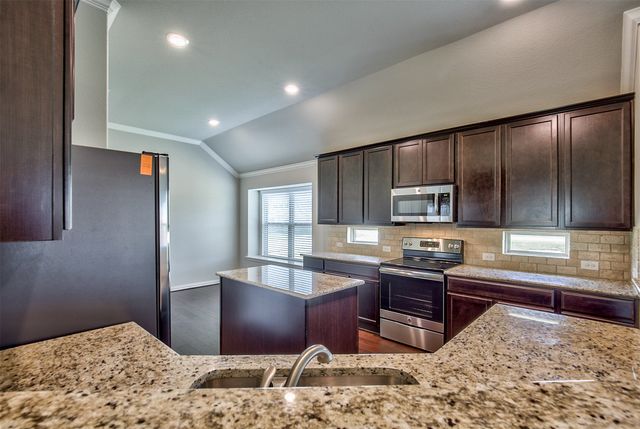 304 Callaghan Drive, Fate, TX 75189