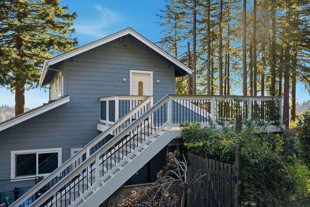 132 Pax Place Court, Aptos, CA 95003