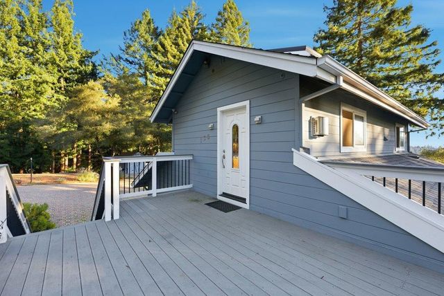 132 Pax Place Court, Aptos, CA 95003