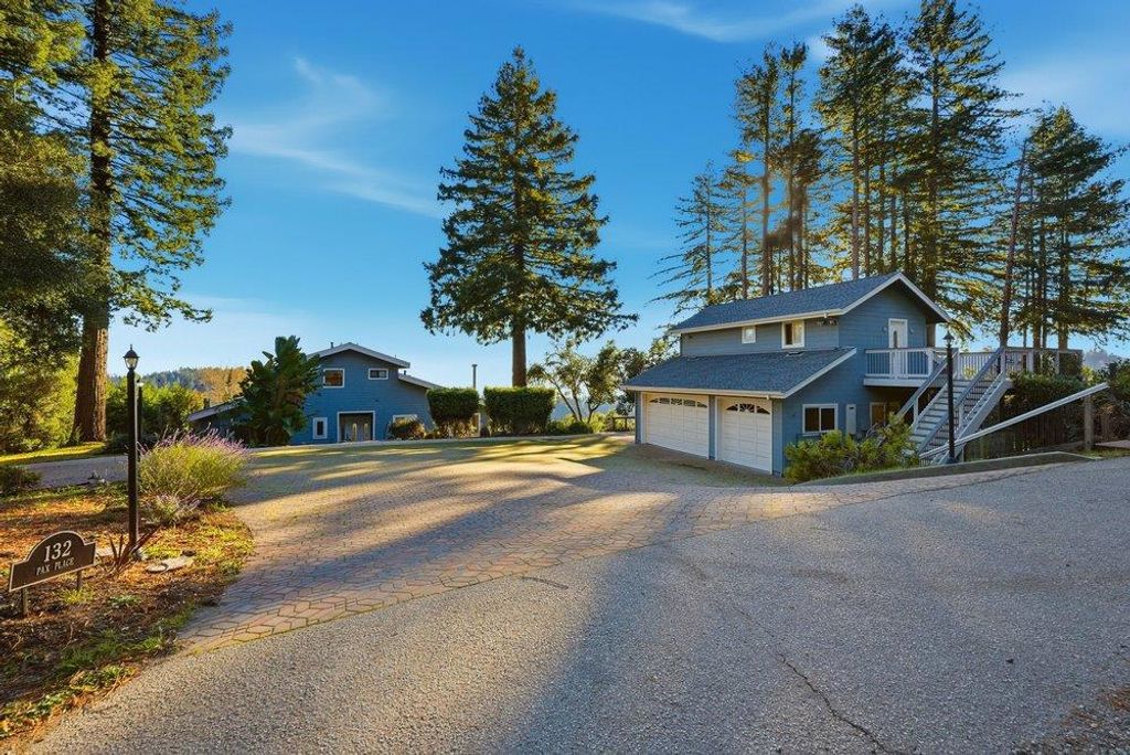 132 Pax Place Court, Aptos, CA 95003