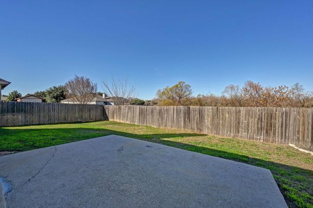 198 Valruth DR, Kyle, TX 78640