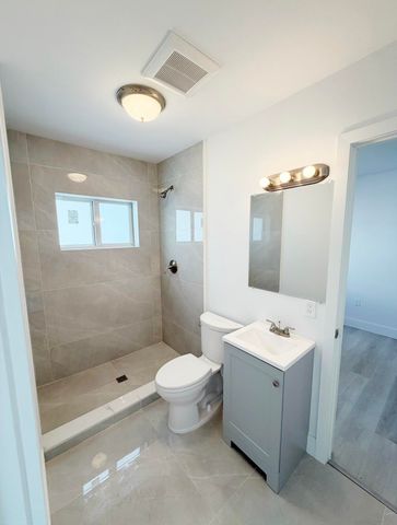1135 NW 127th Street, North Miami, FL 33168
