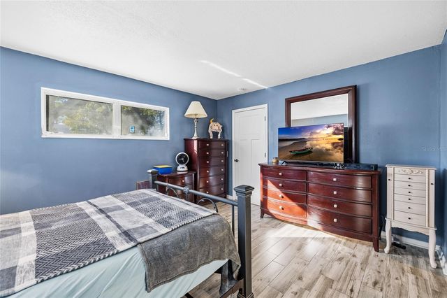 6801 15TH STREET S, St Petersburg, FL 33705