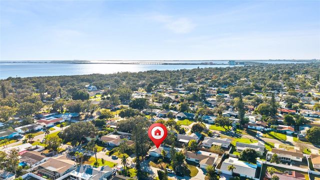 6801 15TH STREET S, St Petersburg, FL 33705