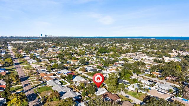 6801 15TH STREET S, St Petersburg, FL 33705