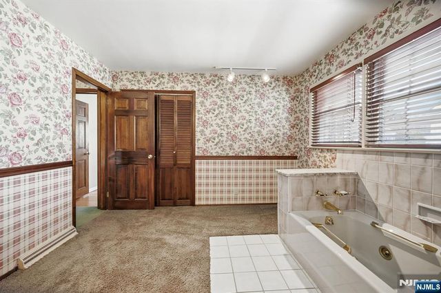 17 Pascack Road, Park Ridge, NJ 07656