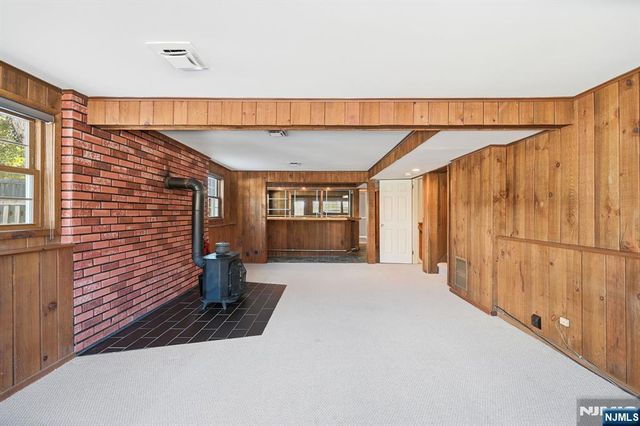 17 Pascack Road, Park Ridge, NJ 07656