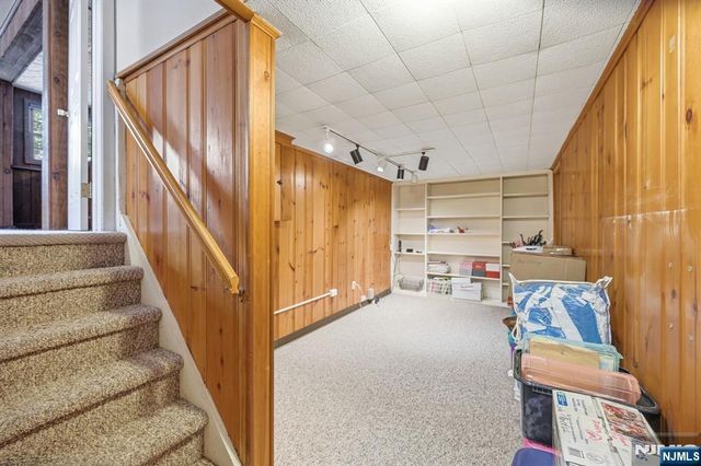 17 Pascack Road, Park Ridge, NJ 07656