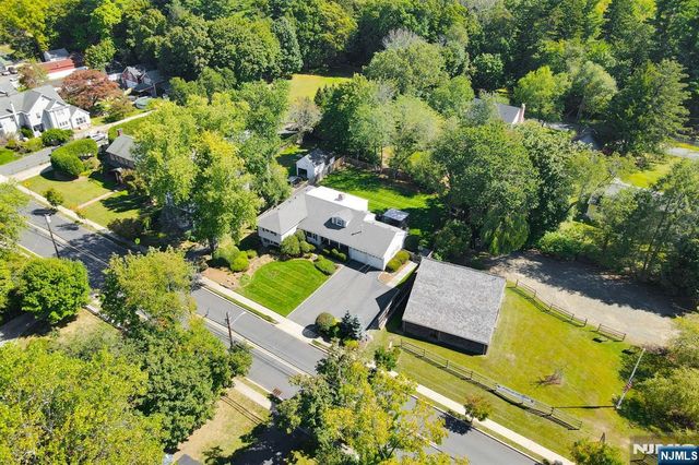 17 Pascack Road, Park Ridge, NJ 07656