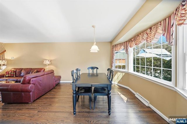 17 Pascack Road, Park Ridge, NJ 07656