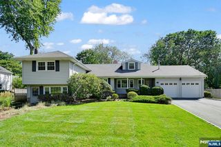 17 Pascack Road, Park Ridge, NJ 07656