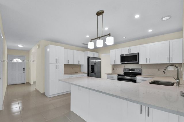 2480 Windsor Road, Palm Beach Gardens, FL 33410