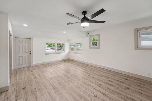 2850 59TH AVENUE N, St Petersburg, FL 33714