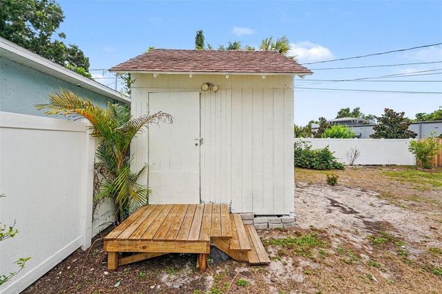 2850 59TH AVENUE N, St Petersburg, FL 33714