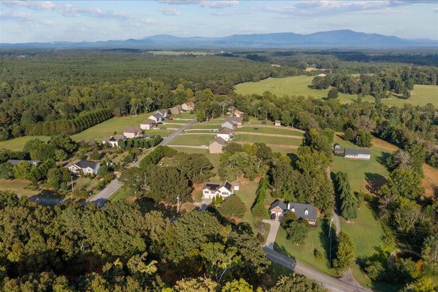 828 Nelson Kile Road NE, Dalton, GA 30721