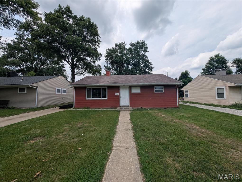 1138 Lilac Drive, Belleville, IL 62220