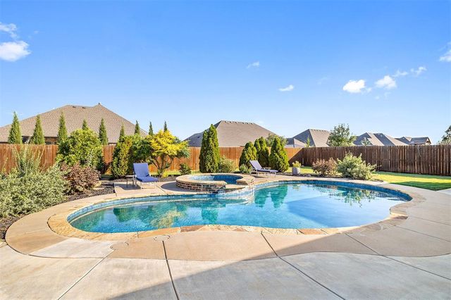 9117 SW 32nd Street, Oklahoma City, OK 73179