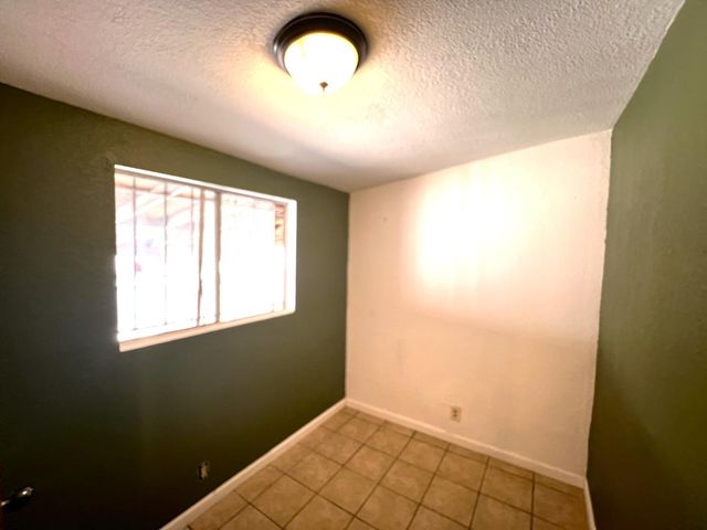 3223 E Madison Avenue, Fresno, CA 93702