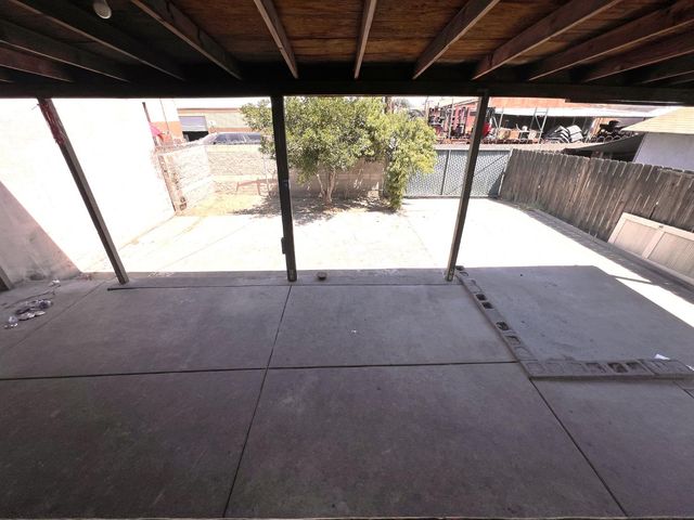 3223 E Madison Avenue, Fresno, CA 93702