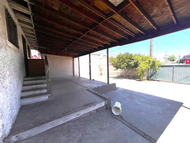 3223 E Madison Avenue, Fresno, CA 93702