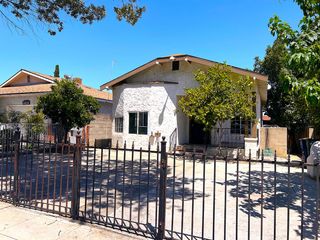 3223 E Madison Avenue, Fresno, CA 93702