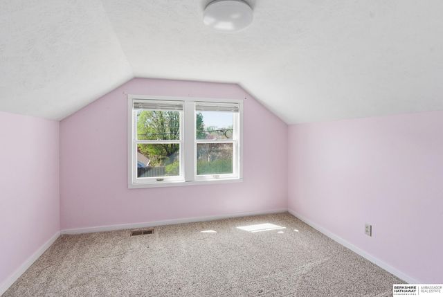 3925 Castelar Street, Omaha, NE 68105